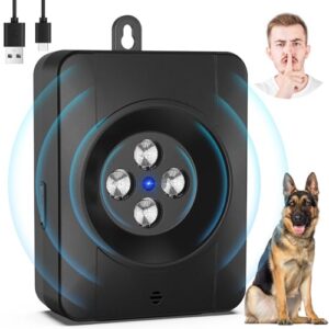 Bubbacare Antibell-Gerät für Hunde mit 4 Ultraschallsendern, das einen Schwarzen Kasten und einen aufmerksam schauenden Deutschen Schäferhund zeigt. Ideal zur Bellen-Kontrolle bei Hunden in verschiedenen Umgebungen.